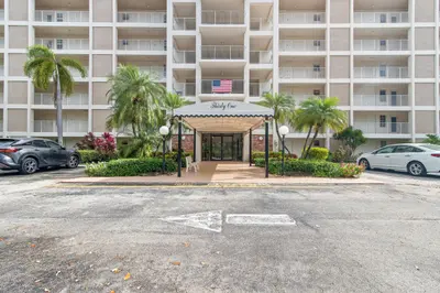 2901 S Palm Aire Drive 501, Pompano Beach – Condominium for rent