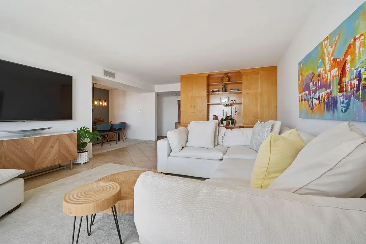 Photo 3 at 18021 Biscayne Boulevard 504, Aventura