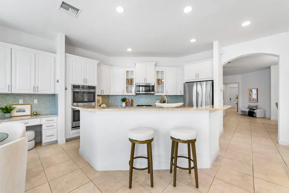 A7_00641 at 9820 S Miralago Way, Parkland