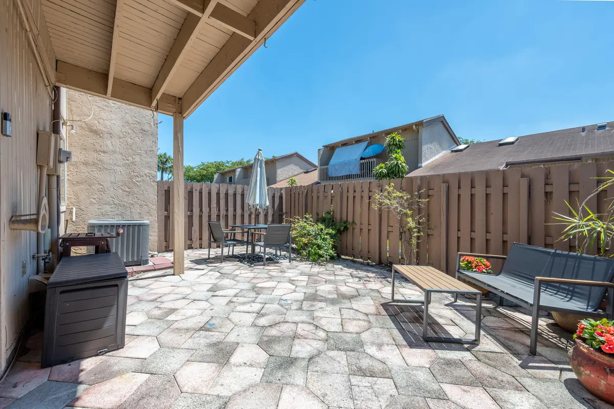 2132-19 at 2132 SW 82nd Avenue 2132, Davie