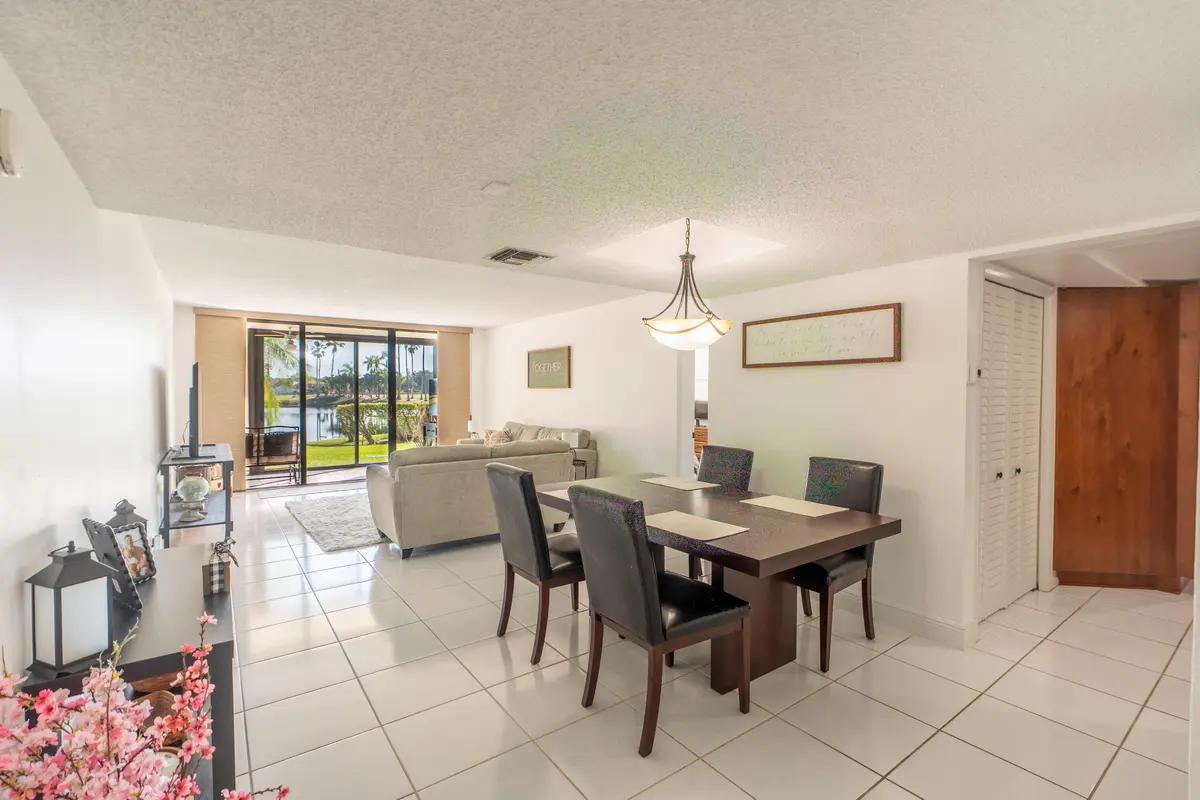 DSC01969 at 16401 Golf Club Road 113, Weston