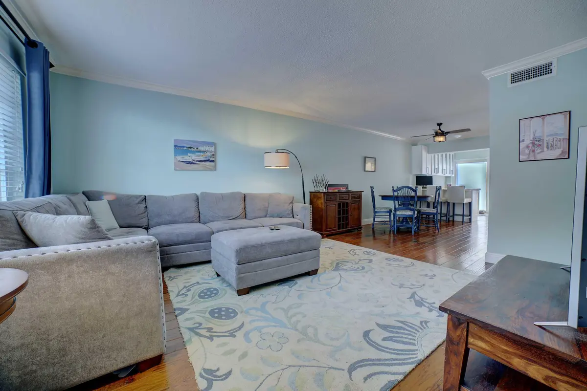 5400 N Ocean Boulevard 10, Lauderdale-By-The-Sea, FL – photo 2