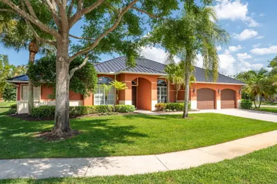 1520 Menorca Court, Wellington – sold