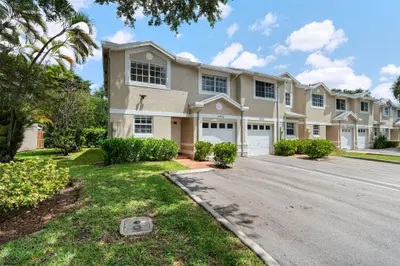 4952 SW 122nd Terrace, Cooper City – leased