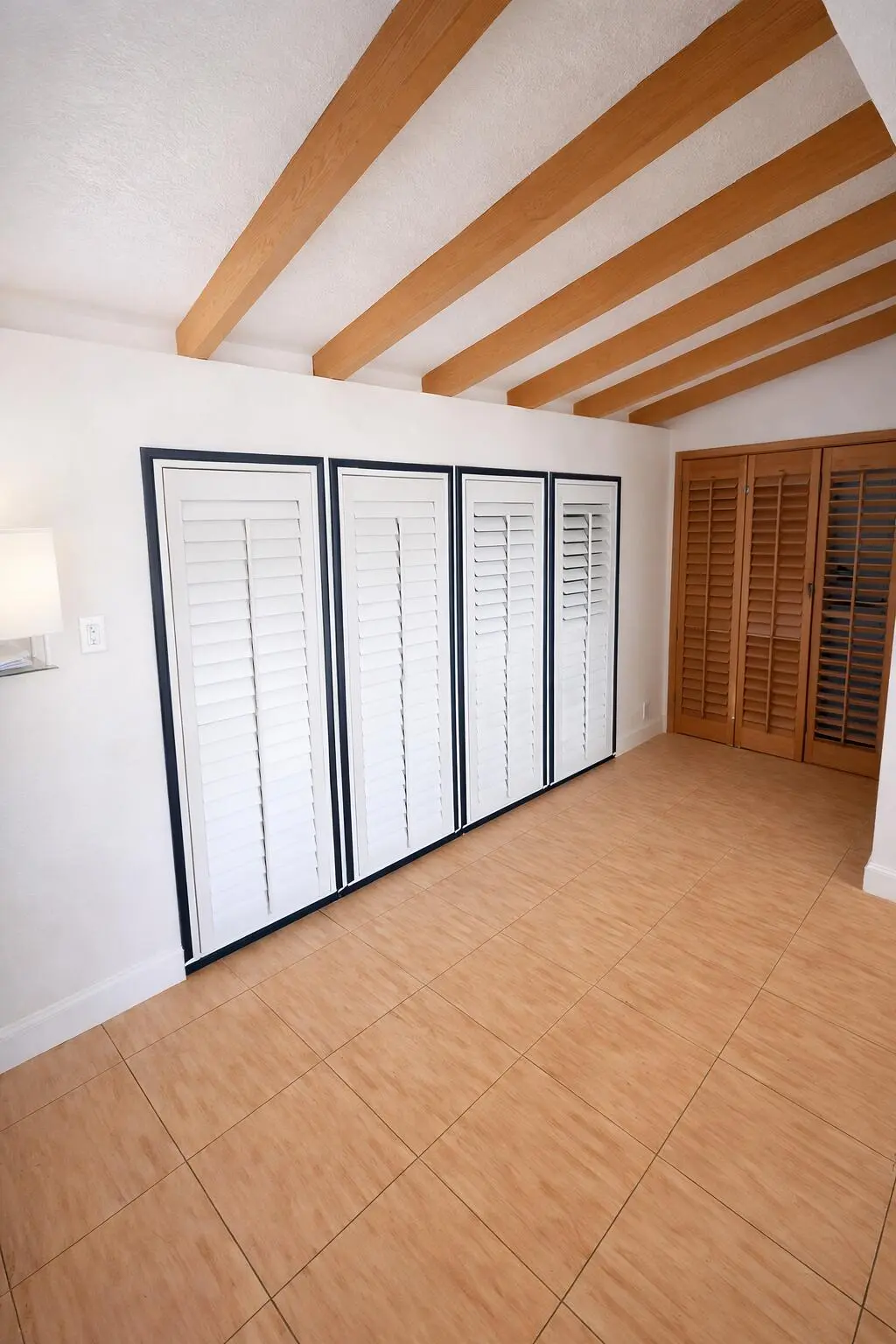 ceiling wood Beems at 629 Selkirk Street, West Palm Beach