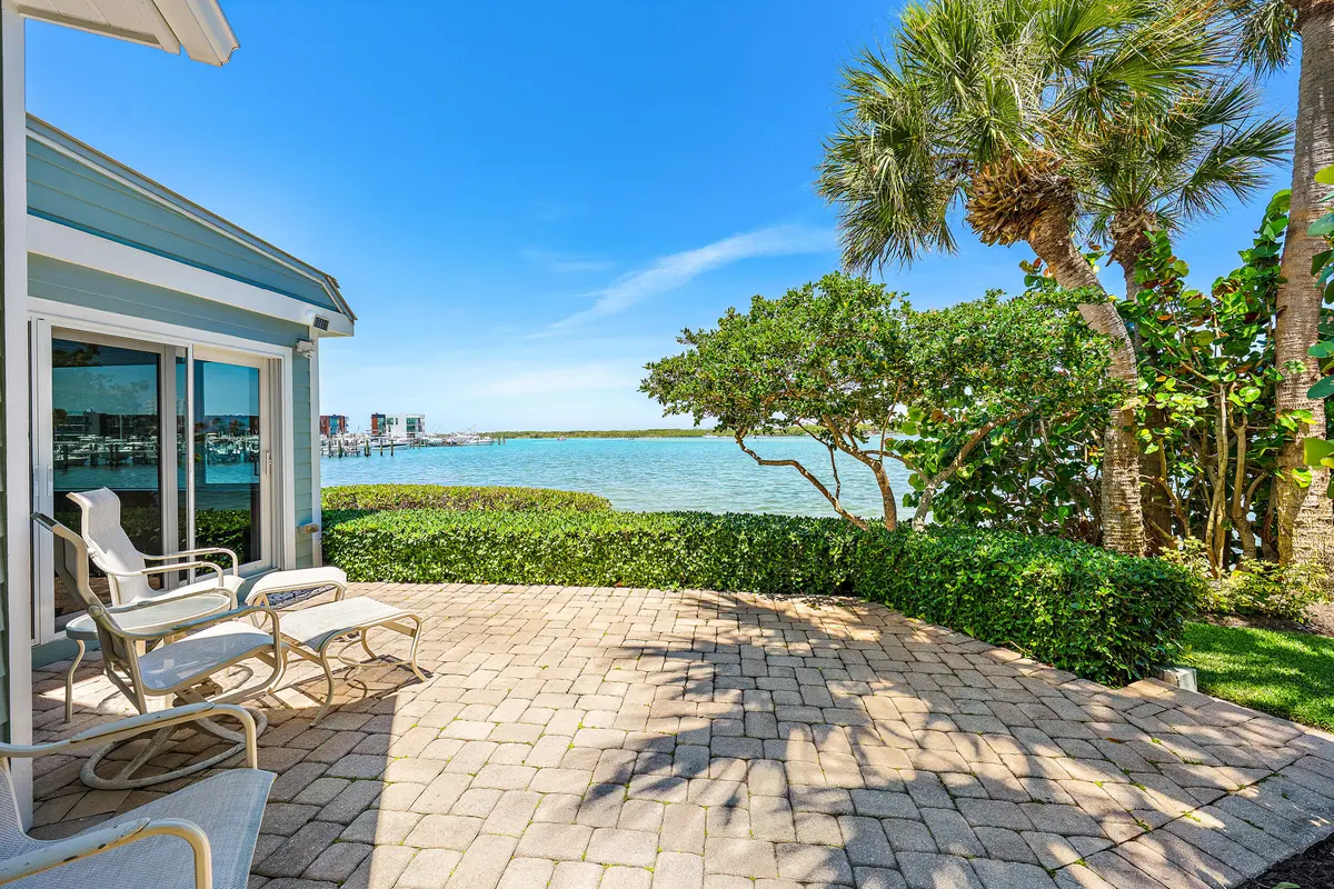 Patio at 19932 Scrimshaw Way, Jupiter