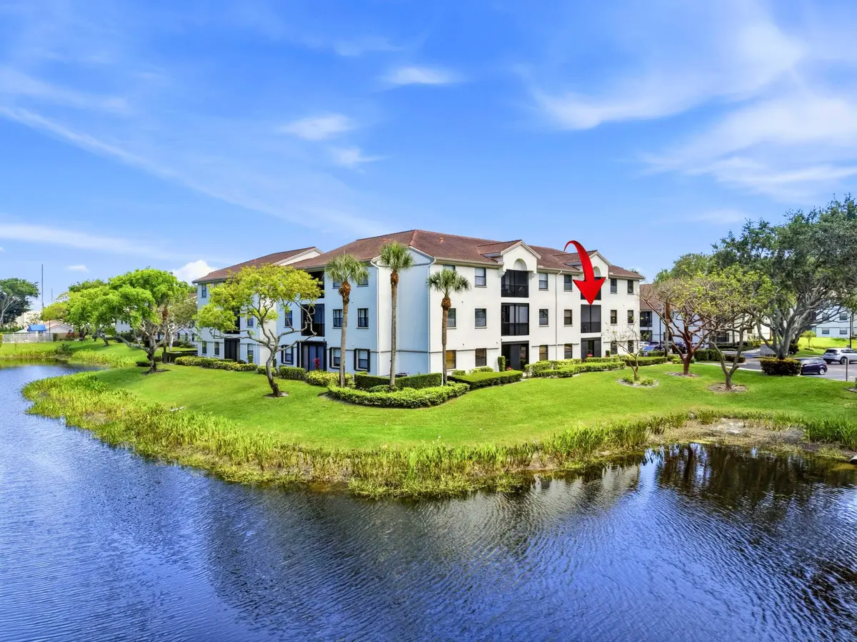 Building NW Corner Location at 5157 Floria Way J, Boynton Beach