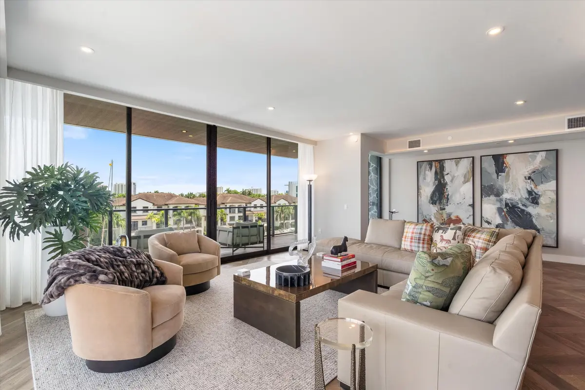 Great Room at 124 Hendricks Isle Ph401, Fort Lauderdale