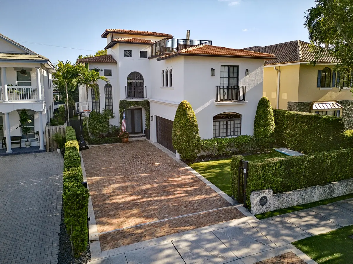 whitaker at 804 N Rio Vista Boulevard, Fort Lauderdale