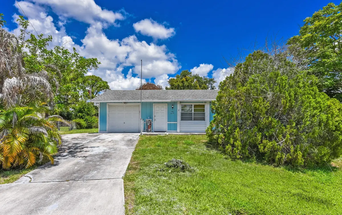 001-002-915 SW John-3000x1892 at 915 SW John Maccormack Terrace, Port St. Lucie