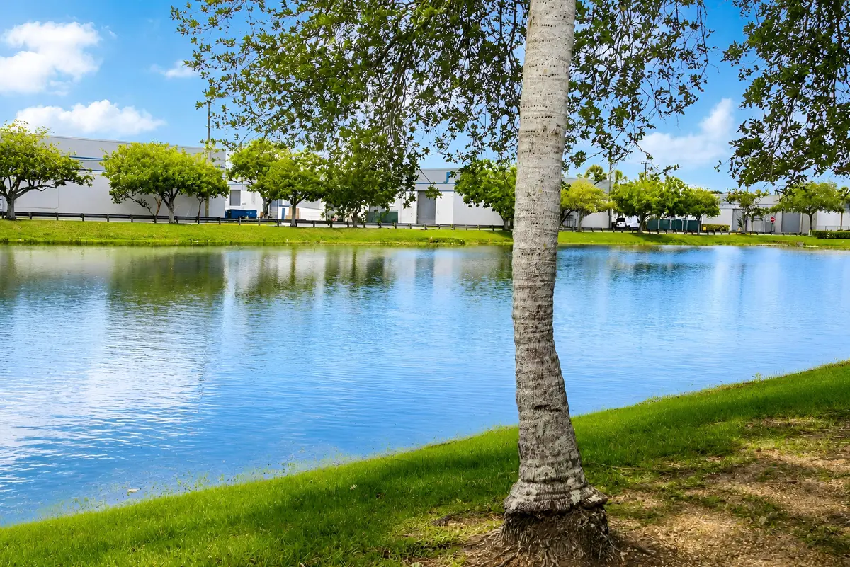 49-Share-8462304353258522420 at 4939 Pelican Street, Coconut Creek