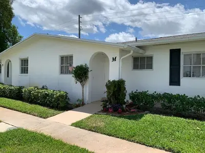 2916 Crosley Drive M, West Palm Beach – Villa for rent