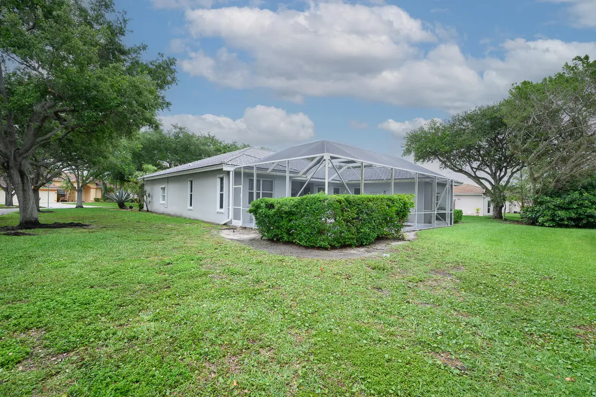 w5 at 10370 NW 14th Place, Coral Springs