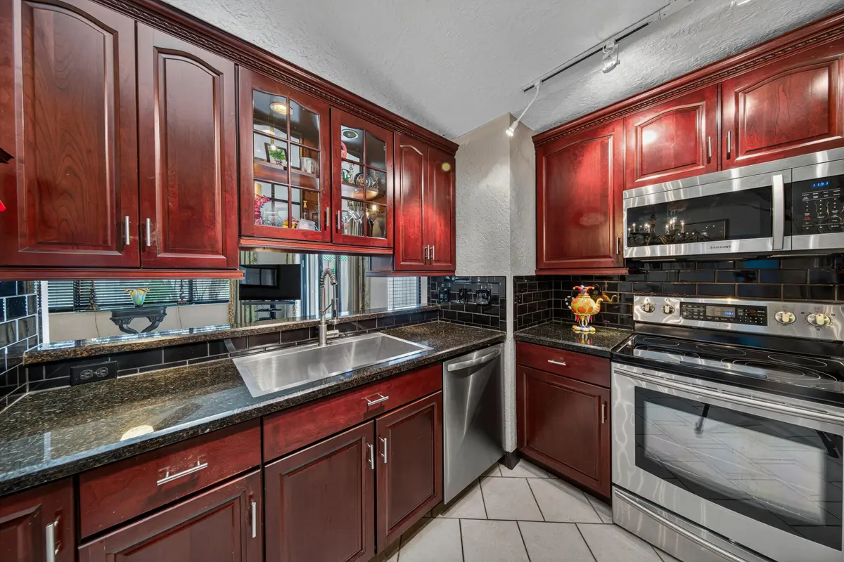 head-31 at 3068 S Oakland Forest Drive 806, Oakland Park
