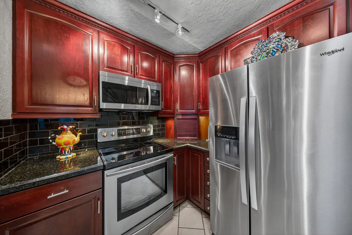head-32 at 3068 S Oakland Forest Drive 806, Oakland Park