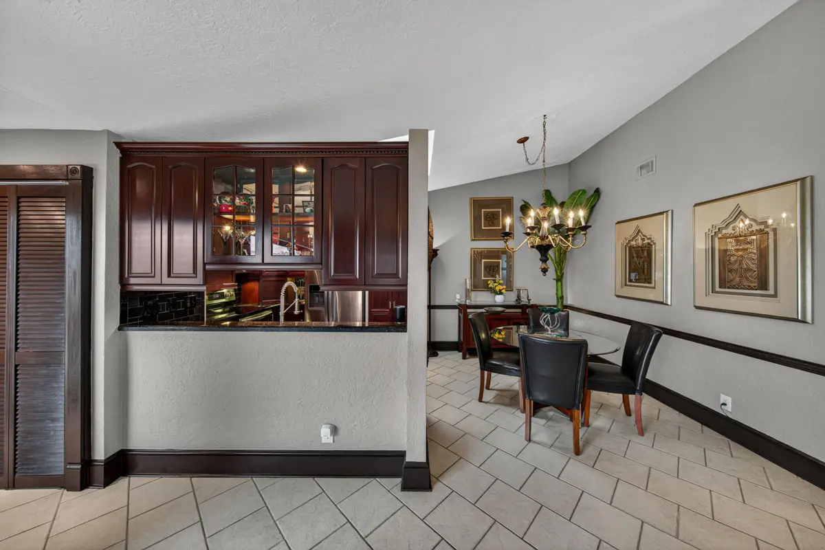 head-22 at 3068 S Oakland Forest Drive 806, Oakland Park