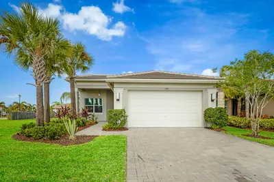 11905 SW Seaway Street, Port St. Lucie – sold