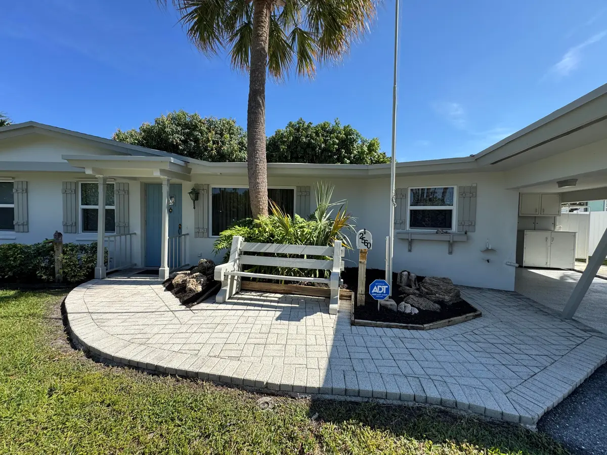IMG_3729 at 2560 NE 20th Street, Pompano Beach