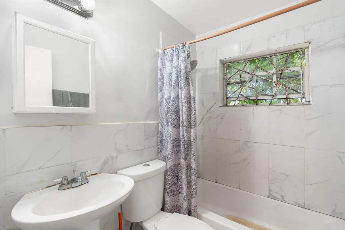 7-web-or-mls-1261 NW 172nd St, Miami, FL at 1261 NW 172nd Street, Miami Gardens