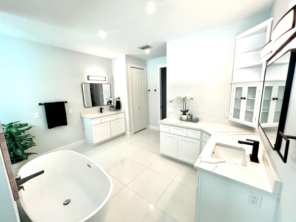 2_beyc6a03047062aa7 at 6660 49th, Vero Beach