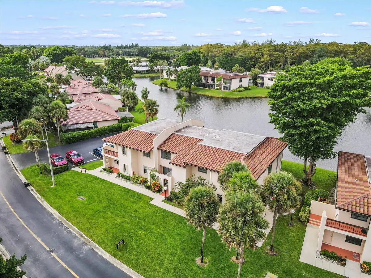 Photo 5 at 21649 Juego Circle 4 E, Boca Raton