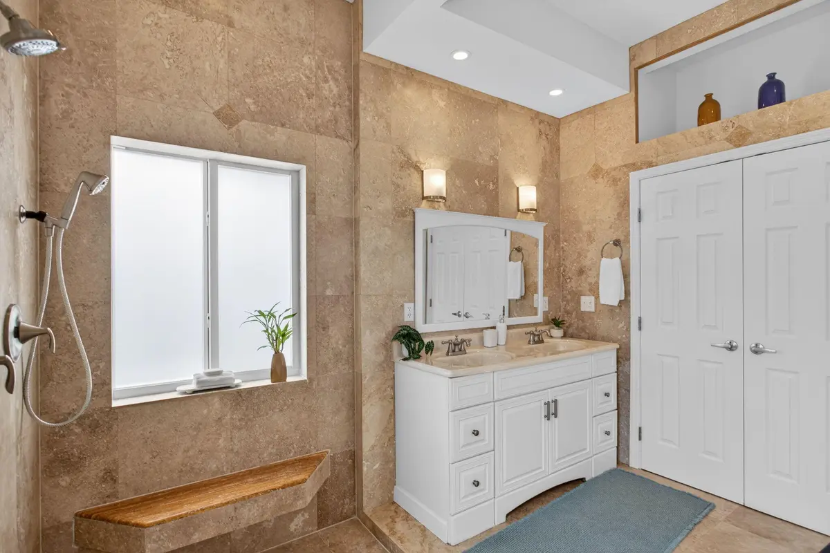 31-web-or-mls-451-0854 at 451 NE 48th Court, Oakland Park