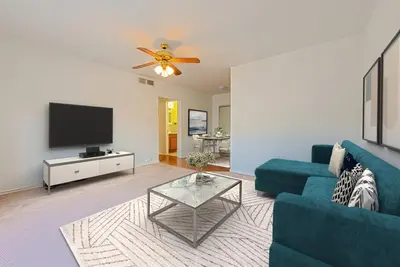 2161 NE 68th Street 312, Fort Lauderdale – sold
