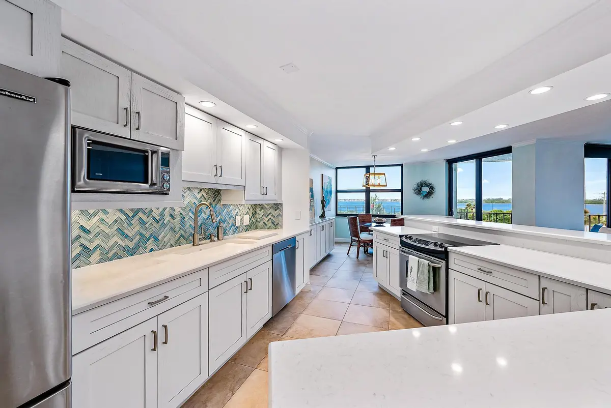 KItchen at 5420 N Ocean Drive 305, Singer Island