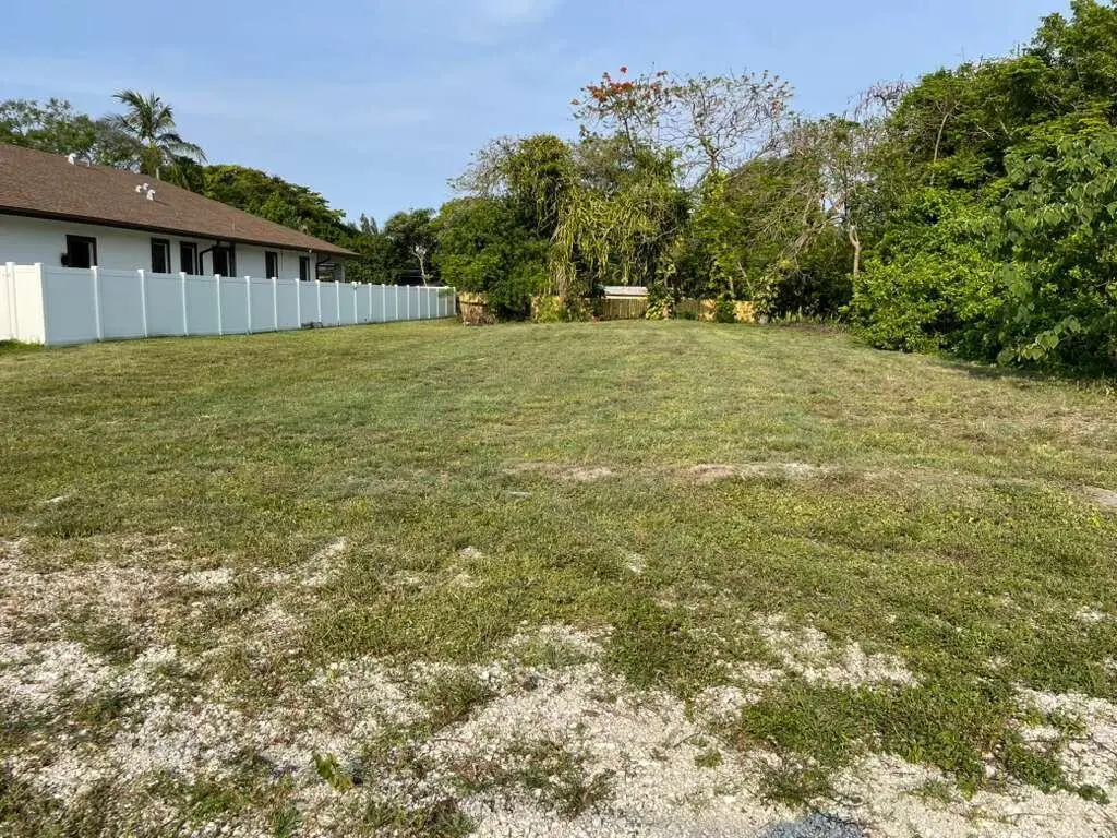 2630 2 at 2630 NW 20th Avenue, Oakland Park