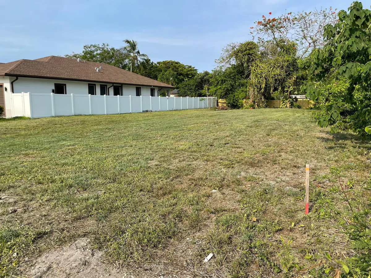 2630 4 at 2630 NW 20th Avenue, Oakland Park