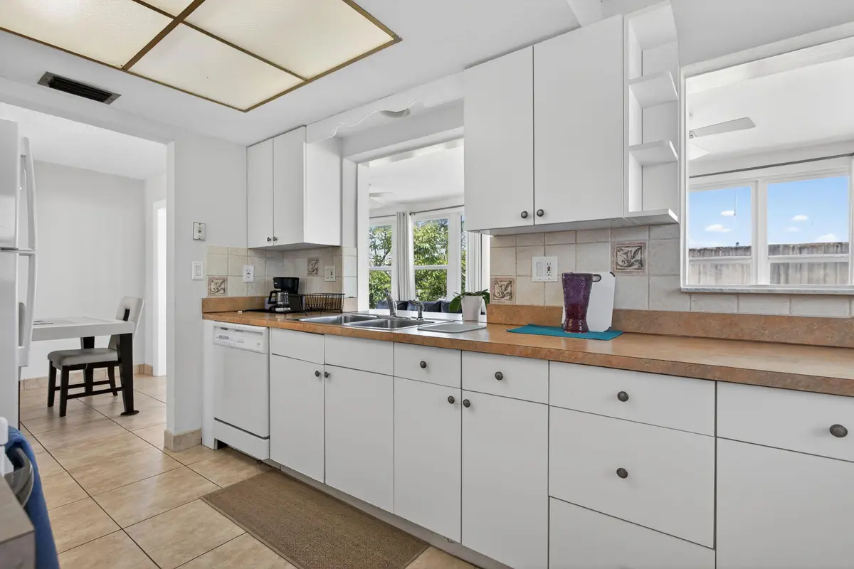 6-web-or-mls-001L8774 at 3121 E Golf Boulevard, Pompano Beach