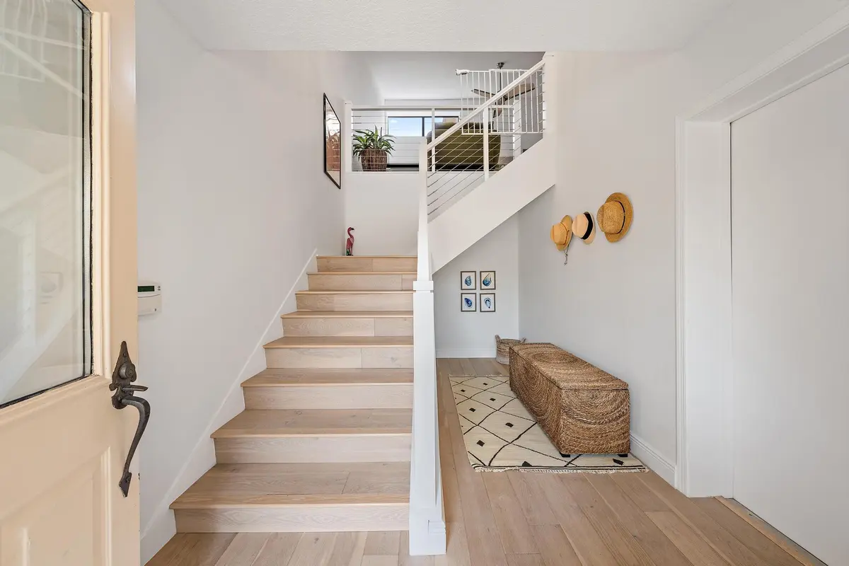 Entry at 17165 Waterbend Drive 206, Jupiter