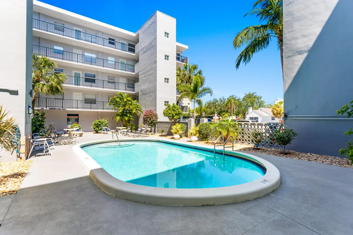 585A4743 at 1750 Jefferson Street 507, Hollywood