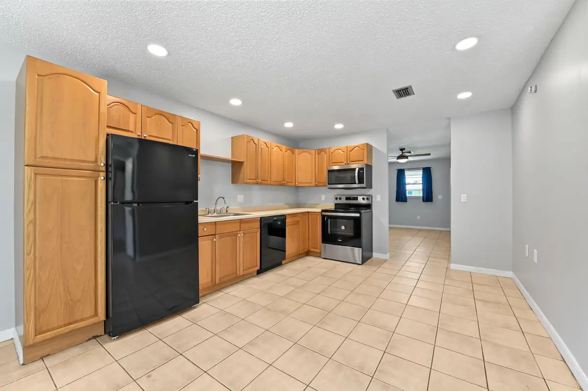 06 Kitchen 02 at 4550 SE Salvatori Road, Stuart