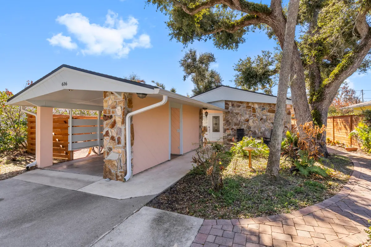 beyc69c40b7aad6d7 at 616 Dahlia Lane, Vero Beach