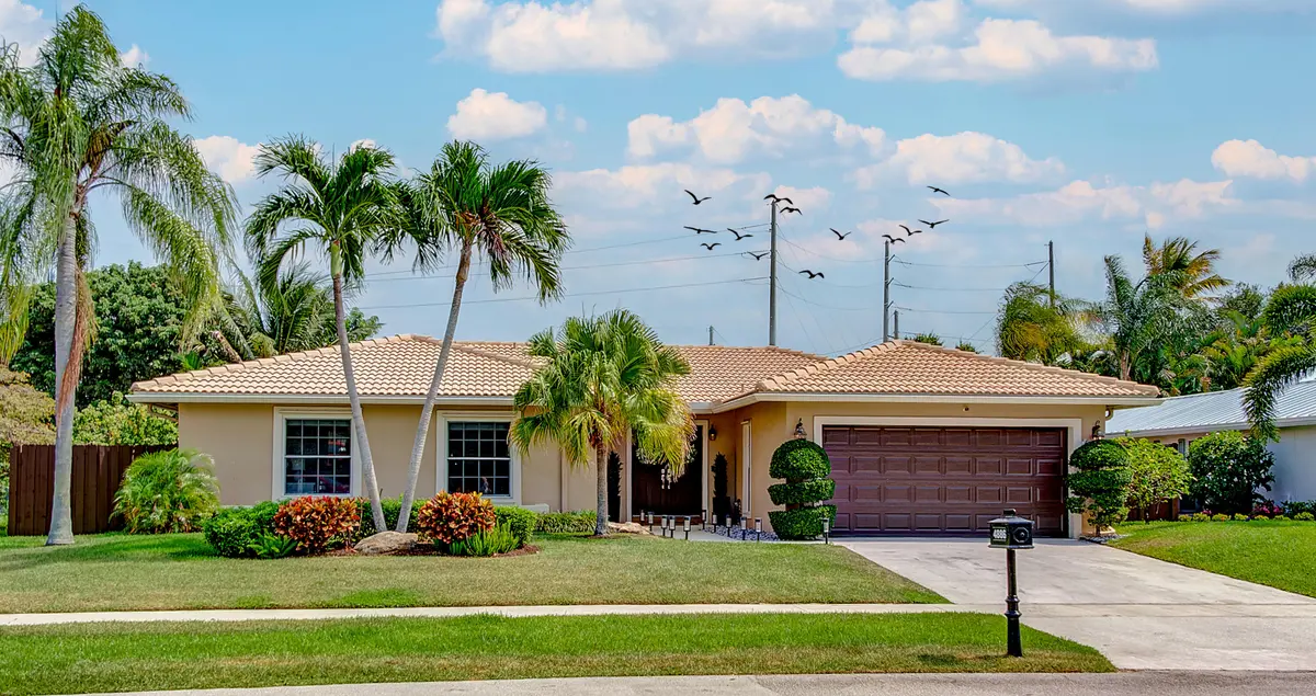 Front Exterior at 4886 Acorn Drive, Boca Raton