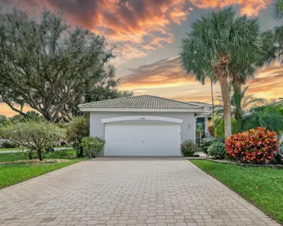 9848 Crescent View Drive, Boynton Beach – sold