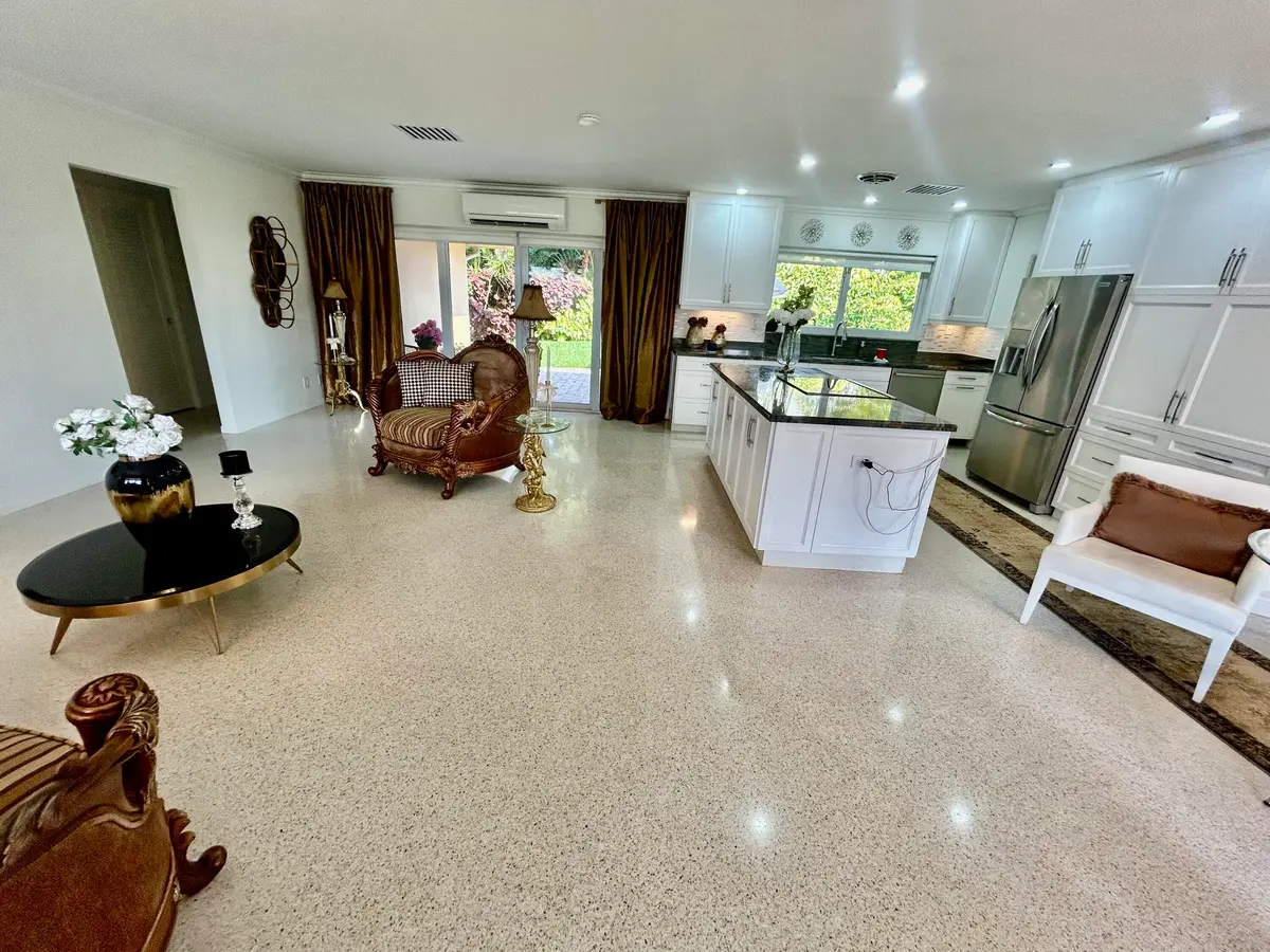 IMG_4654 at 1431 S Ocean Boulevard 35, Lauderdale-By-The-Sea