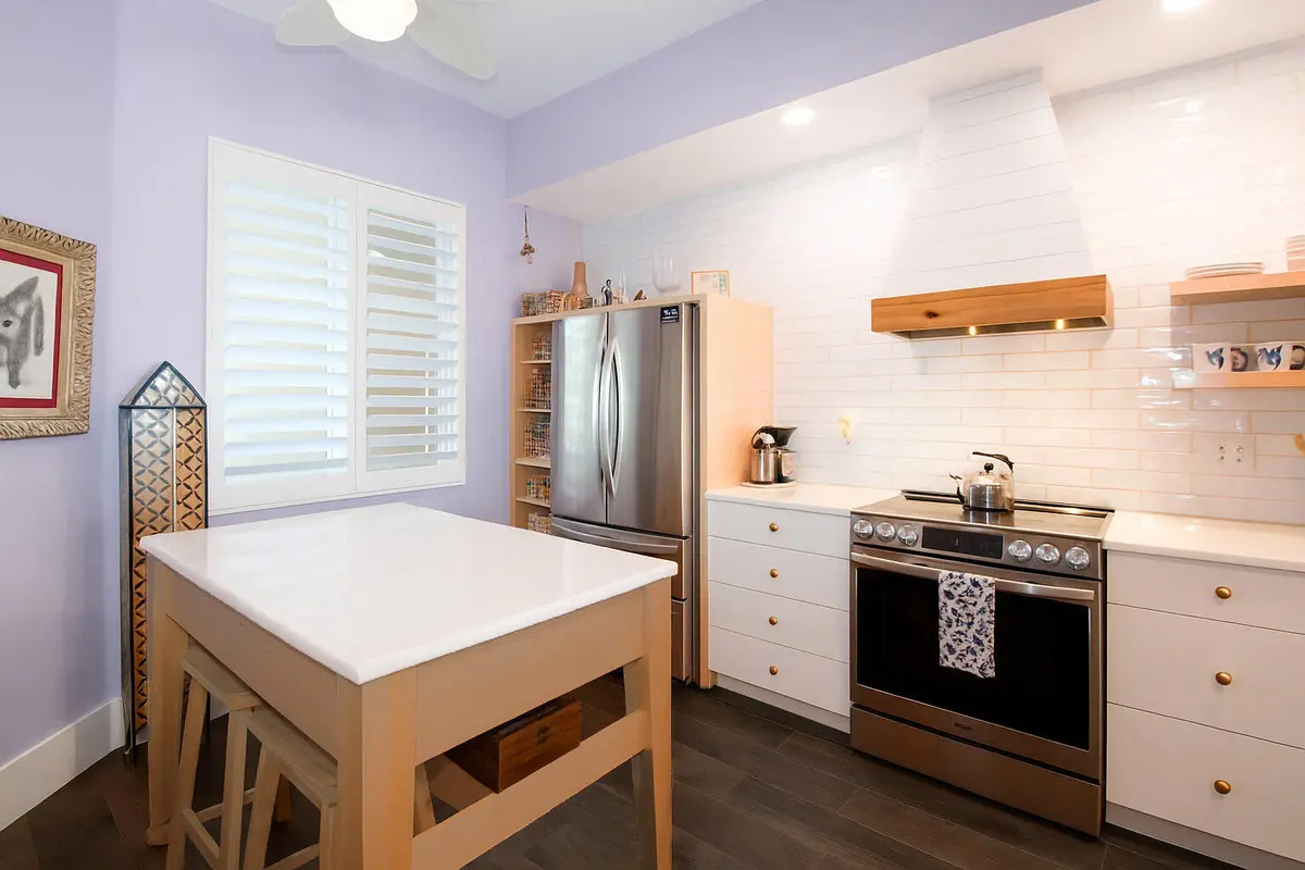 Kitchen Table at 22 Harbour Isle Drive 204, Fort Pierce