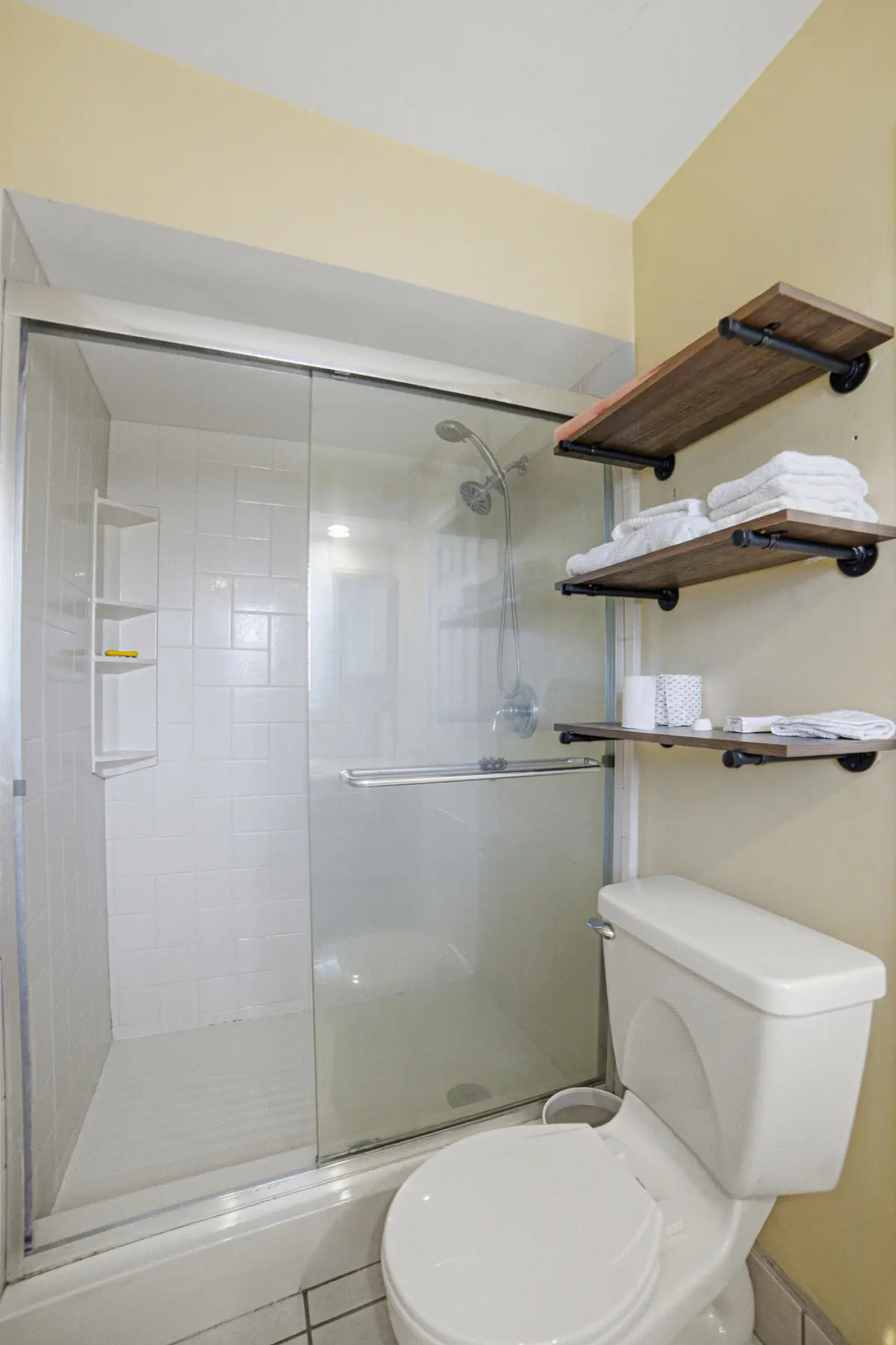 Bathroom1-Shower at 1009 NE 18th Street, Belle Glade