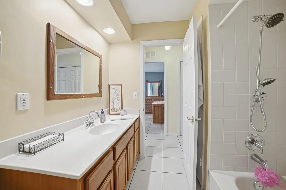 Bathroom2 at 1009 NE 18th Street, Belle Glade