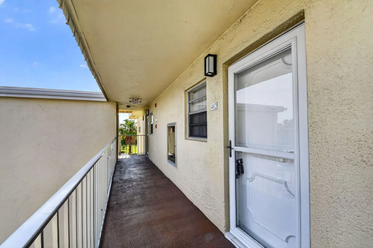 4-web-or-mls-DSC_9522 at 2515 NE 1st Court 4020, Boynton Beach