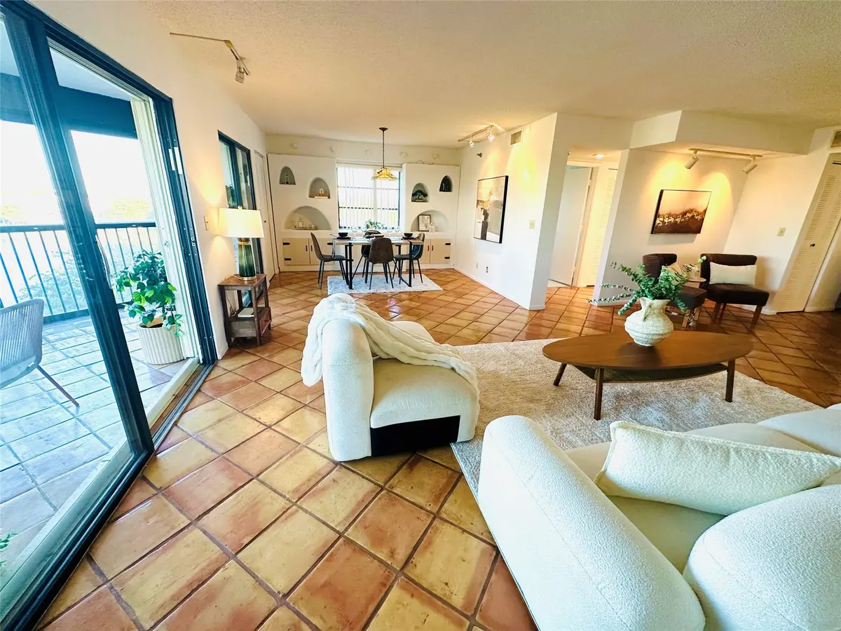Photo 4 at 7370 S Oriole Boulevard 607, Delray Beach