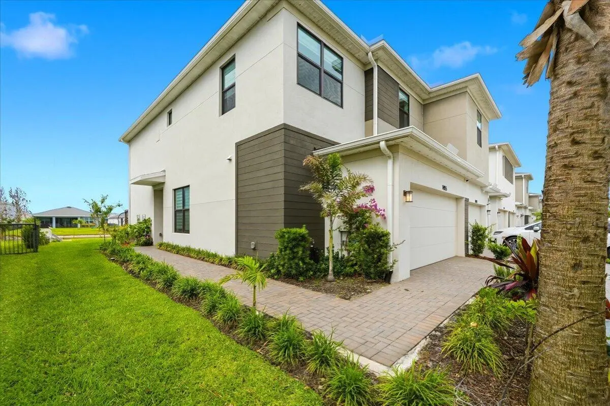 37-DSC2354 at 14155 SW Thorens Drive, Port St. Lucie