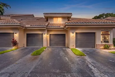 16353 Malibu Drive 61, Weston – sold