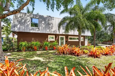 4001 NE 14th Avenue, Oakland Park – sold