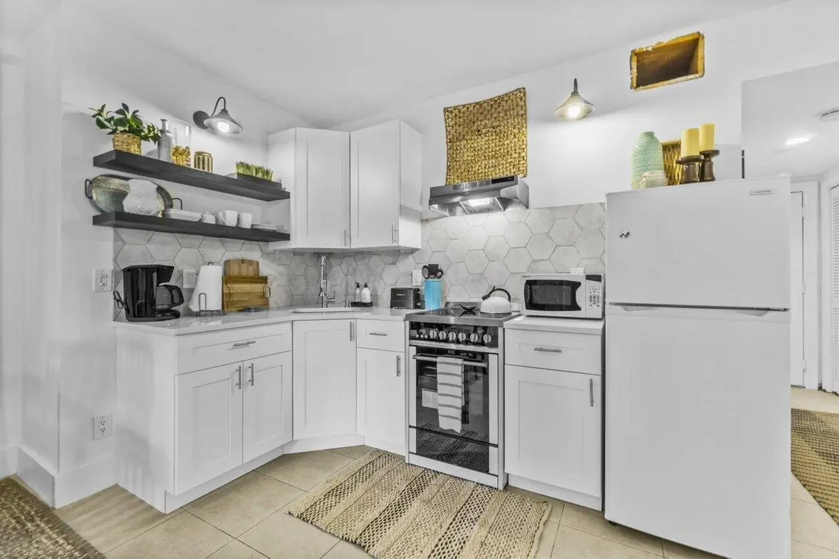 Kitchen view at 13334 Polo Club Road 207, Wellington
