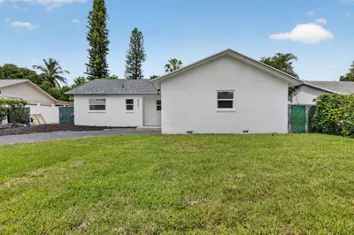 8241 NW 48th Street, Lauderhill – sold