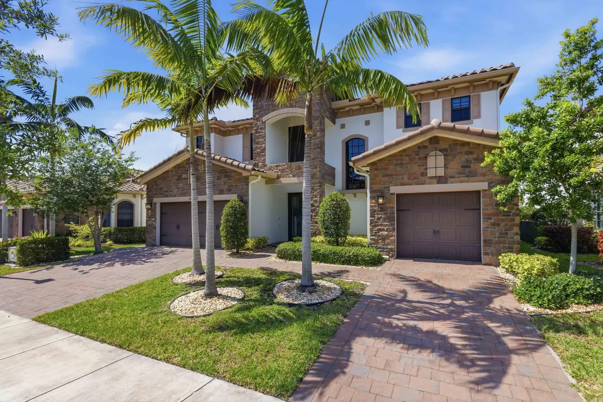 2J9A5433 at 10271 Peninsula Place, Parkland
