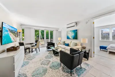 455 Worth Avenue 201, Palm Beach – leased